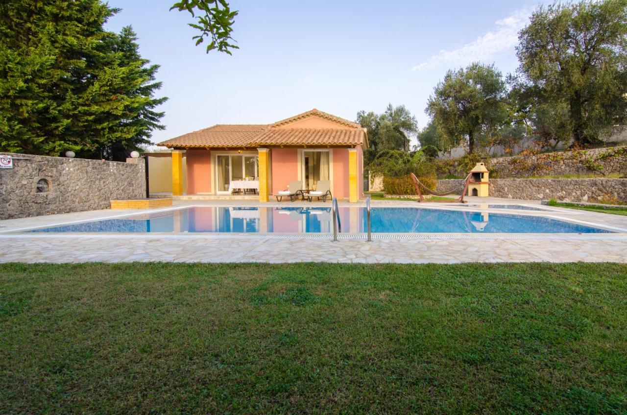 Villa Nefeli Dassia  Exterior photo